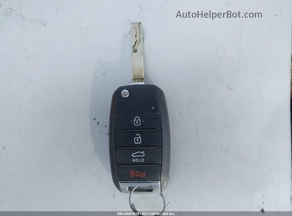 3KPA24AD3ME380438 2021 KIA RIO Красный 