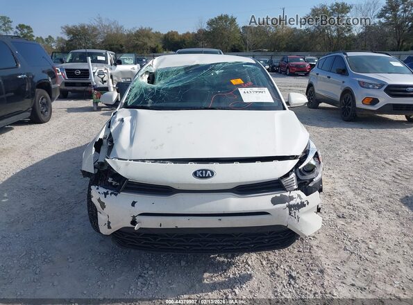3KPA24AD6ME415957 2021 KIA RIO White Widok zestawu wskaźników