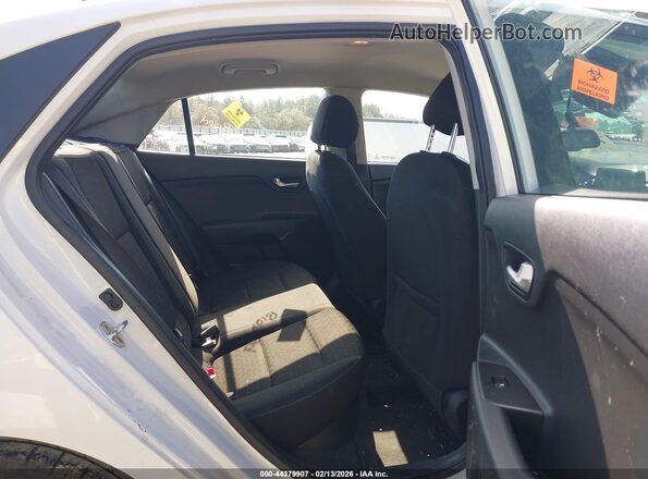 3KPA24AD6ME415957 2021 KIA RIO White Widok naklejki z numerem VIN