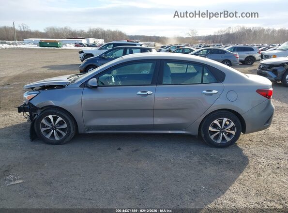 3KPA24AD8ME416124 2021 KIA RIO Серый 