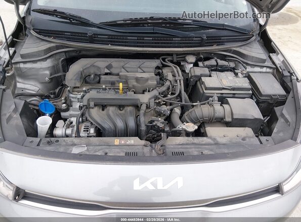 3KPA24AD8PE561572 2023 KIA RIO Серый Вид сзади