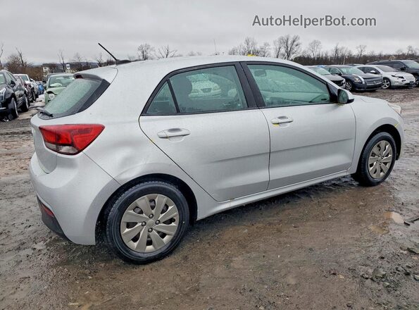 3KPA25AB7JE087710 2018 KIA RIO Two Tone Задня права чверть