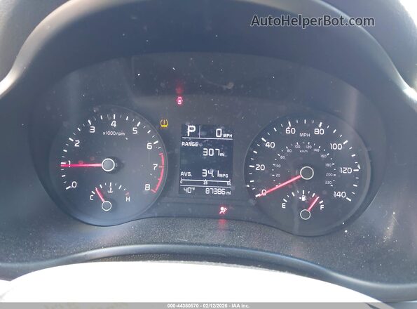 3KPA25AD0ME375882 2021 KIA RIO 5-DOOR Gray Vista de los asientos traseros