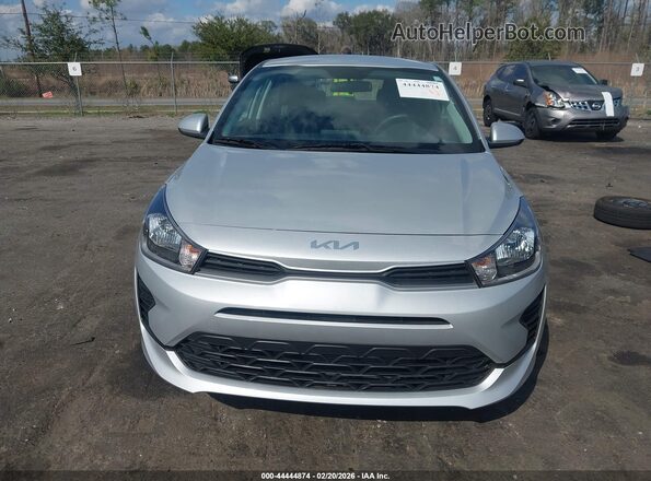 3KPA25AD7PE560693 2023 KIA RIO 5-DOOR Silver ხელსაწყოთა პანელის ხედი