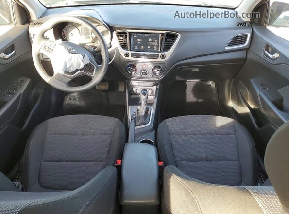 3KPC24A30KE057235 2019 HYUNDAI ACCENT Серебряный Вид панели приборов