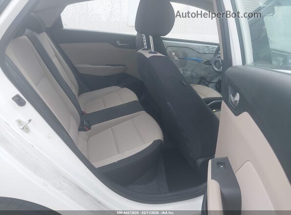 3KPC24A32JE012375 2018 HYUNDAI ACCENT White Vista de la etiqueta del VIN