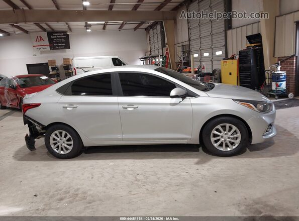 3KPC24A63NE164049 2022 HYUNDAI ACCENT Silver Vista interior trasera