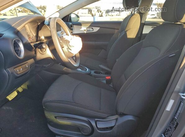 3KPF24AD0PE607160 2023 KIA FORTE Silver წინა სალონის ხედი
