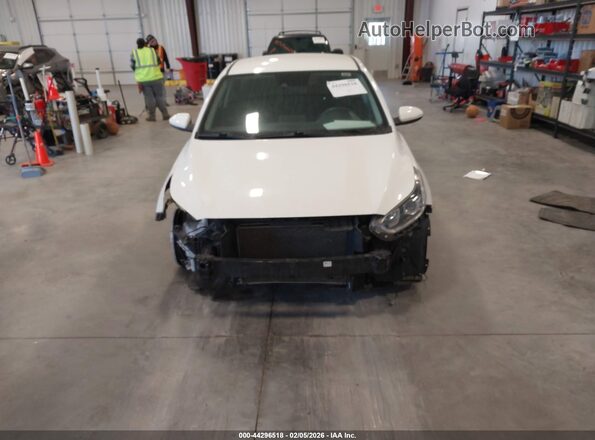 3KPF24AD1ME313424 2021 KIA FORTE White 
