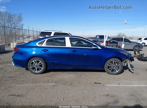 3KPF24AD1NE416795 2022 KIA FORTE Blue უკანა სალონის ხედი