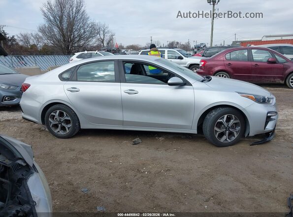 3KPF24AD2KE018832 2019 KIA FORTE Silver 