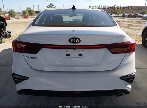 3KPF24AD2KE065536 2019 KIA FORTE White 