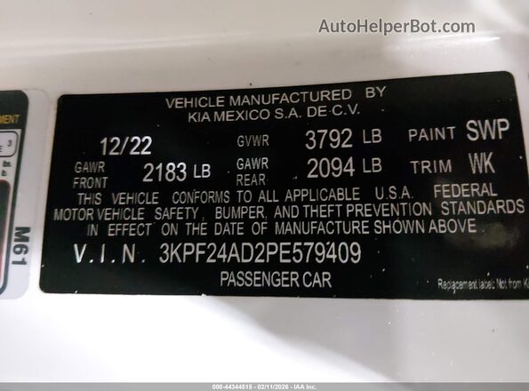 3KPF24AD2PE579409 2023 KIA FORTE White 
