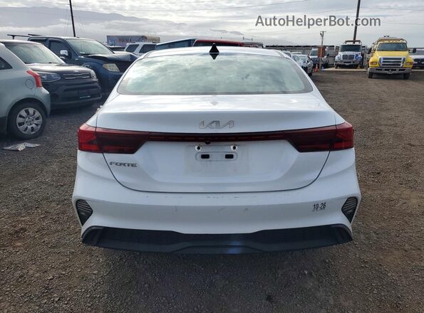 3KPF24AD2RE698046 2024 KIA FORTE Белый Вид сзади