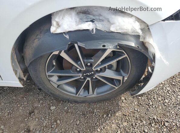 3KPF24AD2RE698046 2024 KIA FORTE Белый 