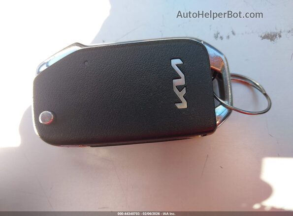 3KPF24AD3RE794705 2024 KIA FORTE Синий Вид панели приборов