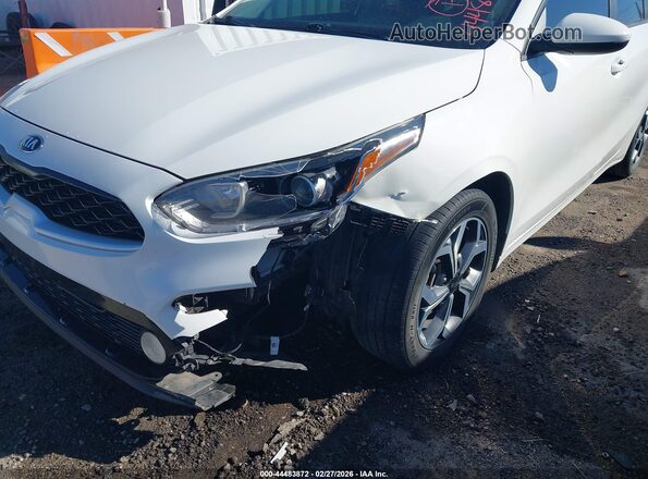3KPF24AD4KE125784 2019 KIA FORTE White Widok z przodu