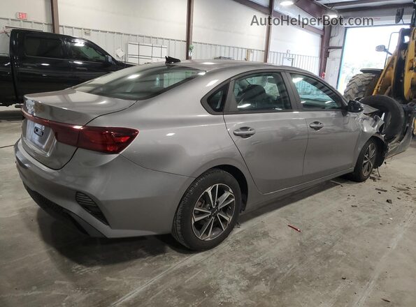 3KPF24AD4PE606576 2023 KIA FORTE Silver Задня права чверть