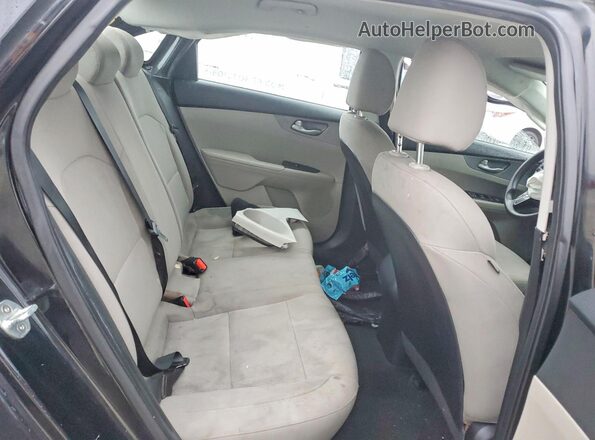 3KPF24AD5KE032675 2019 KIA FORTE Black 