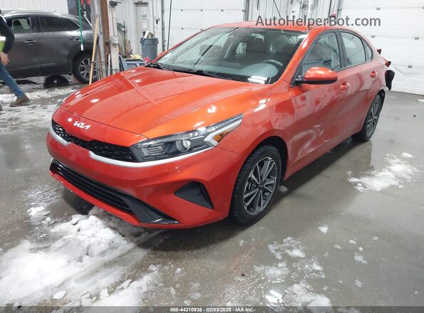 3KPF24AD5PE609664 2023 KIA FORTE Orange Front left