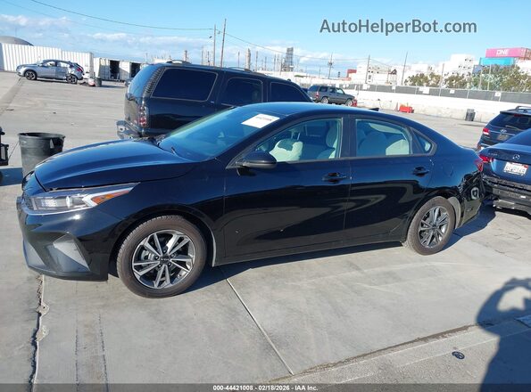 3KPF24AD6PE548325 2023 KIA FORTE Black სალონის 360-გრადუსიანი ხედი