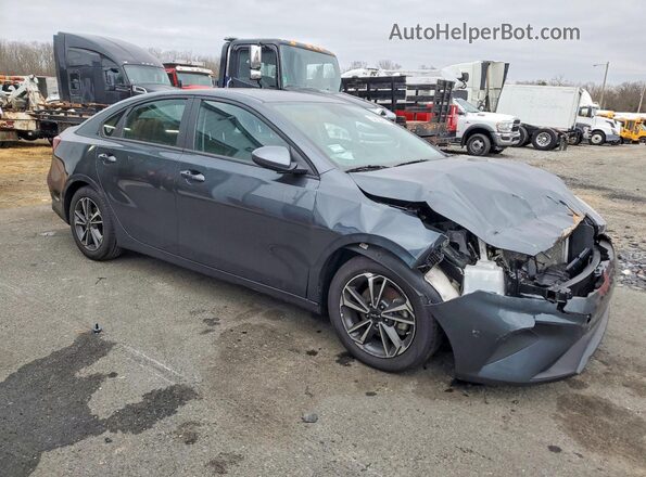 3KPF24AD6PE643046 2023 KIA FORTE Gray Delantero derecho