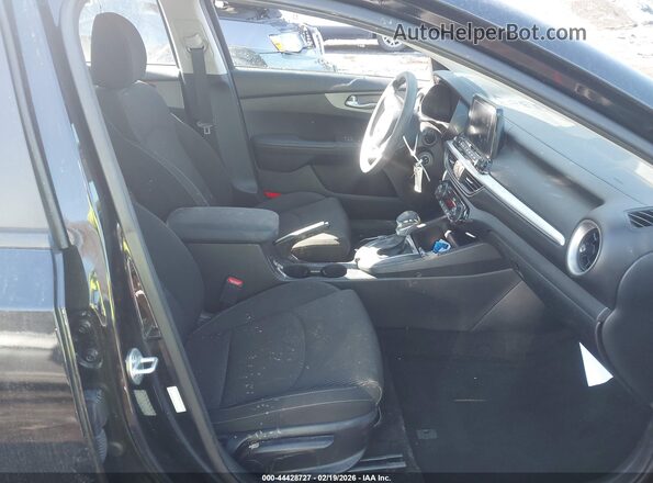 3KPF24AD7KE106601 2019 KIA FORTE Черный 