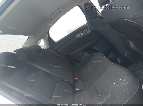 3KPF24AD7KE106615 2019 KIA FORTE White 
