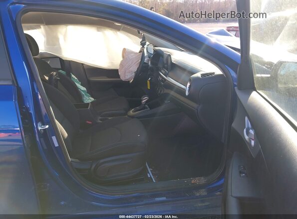 3KPF24AD7RE804118 2024 KIA FORTE Blue Front interior view