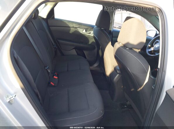 3KPF24AD8ME389805 2021 KIA FORTE Silver Widok naklejki z numerem VIN