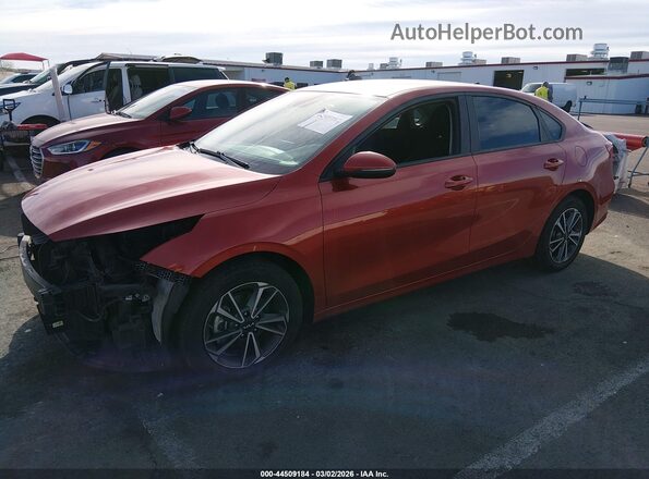 3KPF24AD8PE526682 2023 KIA FORTE Orange 