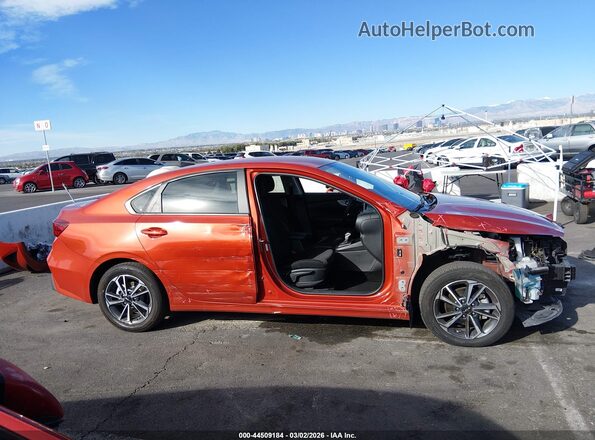 3KPF24AD8PE526682 2023 KIA FORTE Orange 