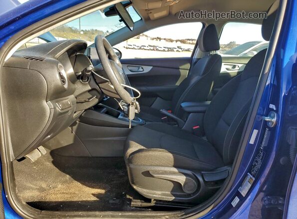 3KPF24AD9RE706238 2024 KIA FORTE Синий Вид салона спереди