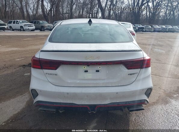 3KPF44AC2PE618601 2023 KIA FORTE White 