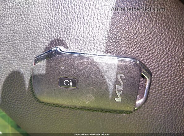 3KPF44AC6RE773106 2024 KIA FORTE White Vista del salpicadero
