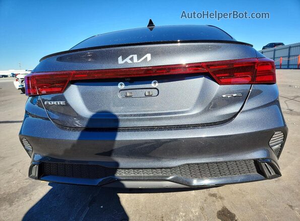 3KPF54AD0RE703008 2024 KIA FORTE Gray უკანა ხედი