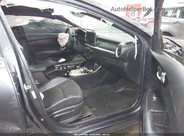 3KPF54AD1RE703597 2024 KIA FORTE Gray Vista interior delantera