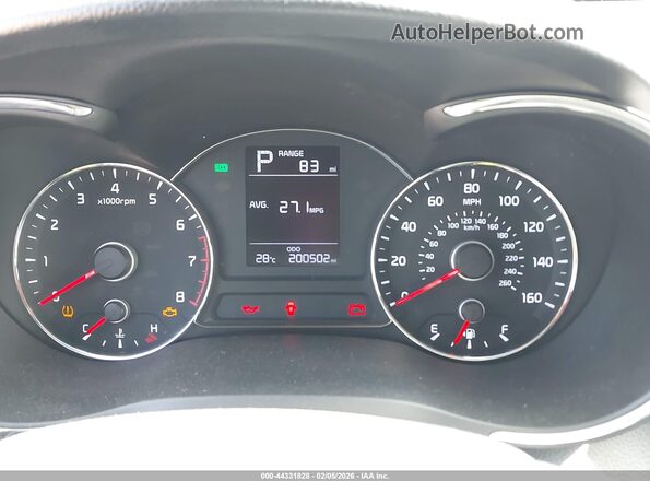 3KPFK4A75HE054436 2017 KIA FORTE White Հետևի նստատեղերի տեսք