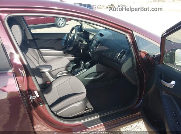 3KPFL4A71JE235987 2018 KIA FORTE Burgundy Սալոնի դիմացի տեսք