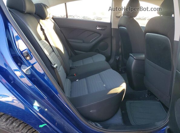 3KPFL4A7XJE246311 2018 KIA FORTE Blue 