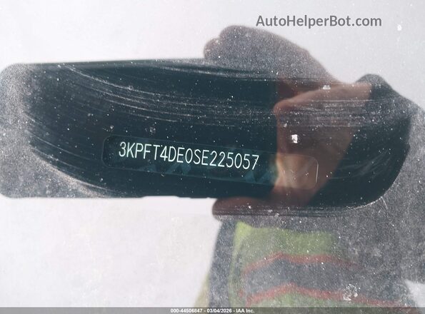3KPFT4DE0SE225057 2025 KIA K4 Gray 