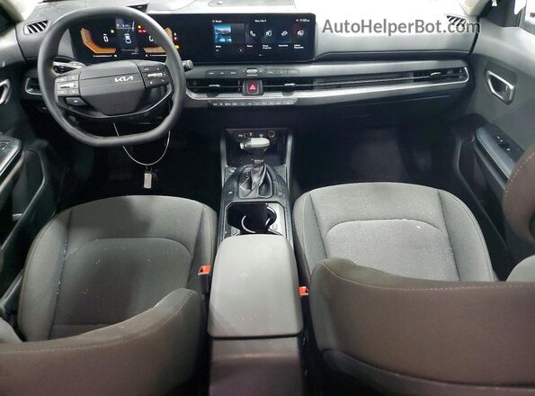 3KPFT4DE7SE103330 2025 KIA K4 Black Вид панелі приладів