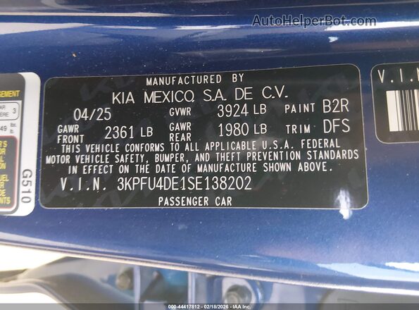 3KPFU4DE1SE138202 2025 KIA K4 Blue Vista del compartimento del motor