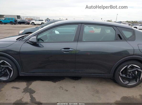 3KPFU4DE8SE032670 2025 KIA K4 Black 360 interior view