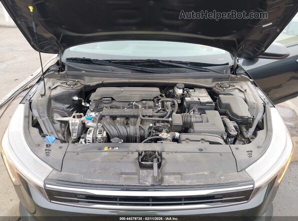 3KPFU4DE8SE032670 2025 KIA K4 Black Rear view