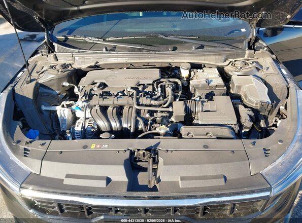 3KPFW4DE6SE235261 2025 KIA K4 Black Vista trasera