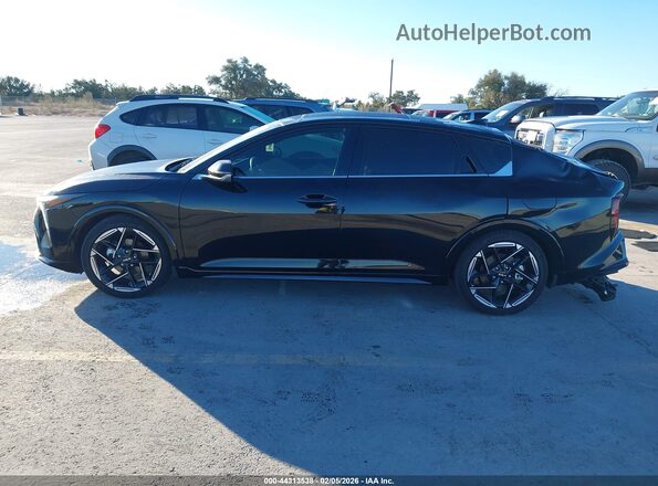 3KPFW4DE6SE235261 2025 KIA K4 Black Vista interior de 360 grados