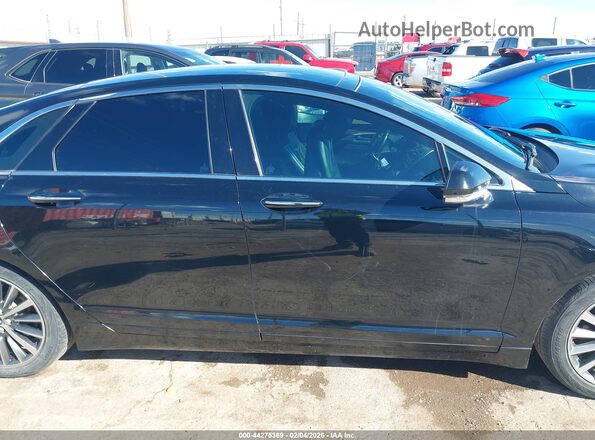 3LN6L5LU0JR614900 2018 LINCOLN MKZ HYBRID Black Rear interior view