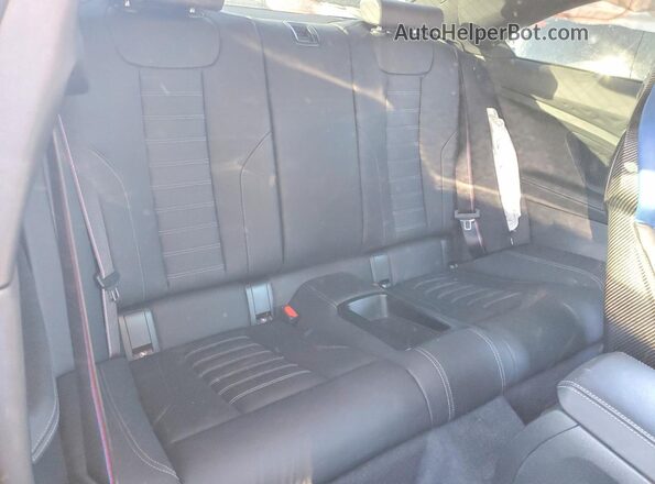 3MF13DM01R8E31668 2024 BMW M2 Black უკანა სავარძლების ხედი