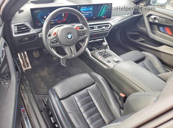 3MF13DM01R8E86394 2024 BMW M2 Black წინა პანელის ხედი
